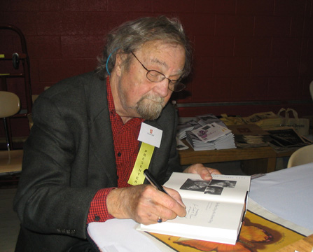 Donald Hall, new US Poet Laureate, signs books, Ann Arbor MI 2005